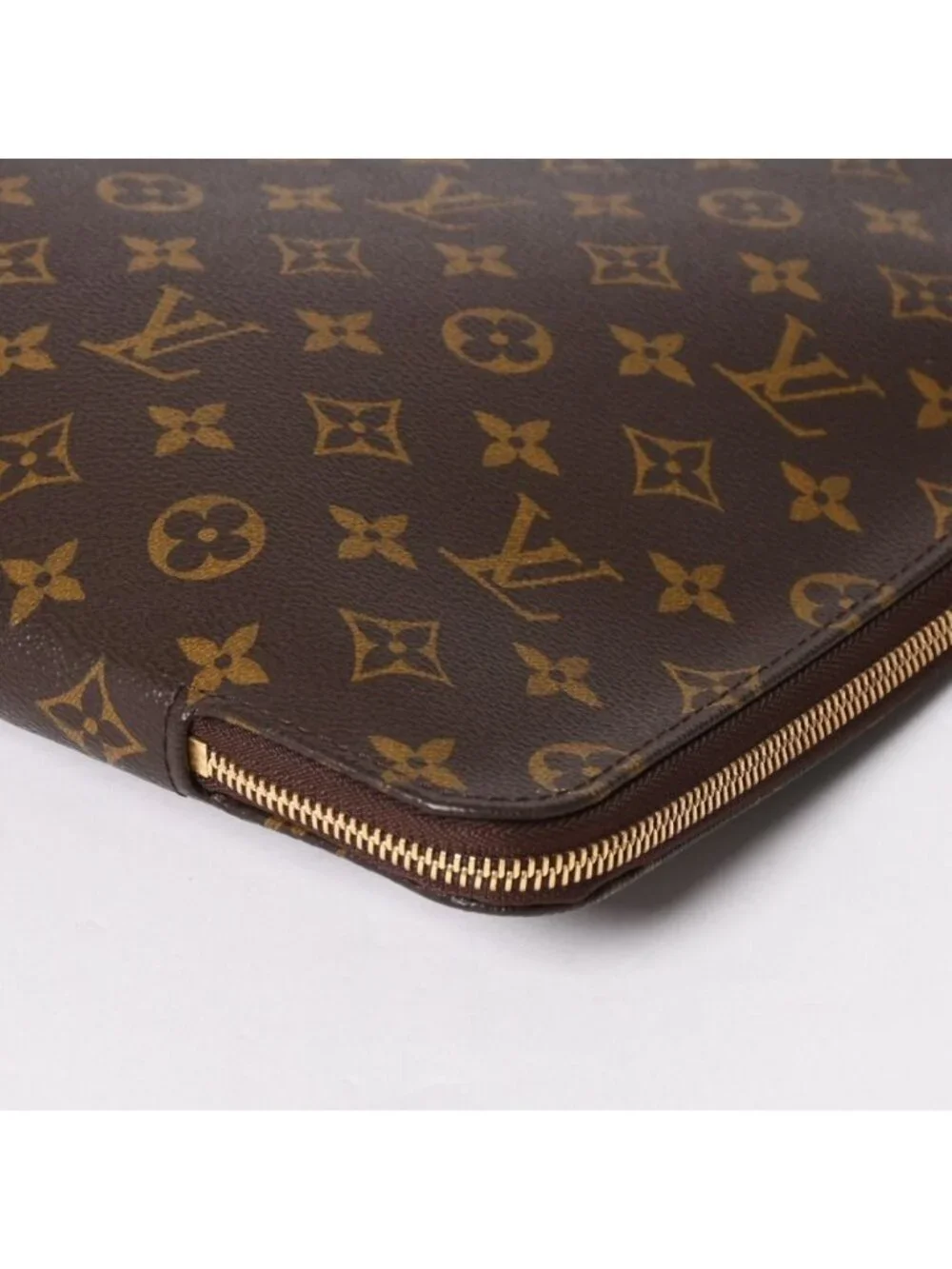 Louis Vuitton Clutch Poche Document Monogram Gold